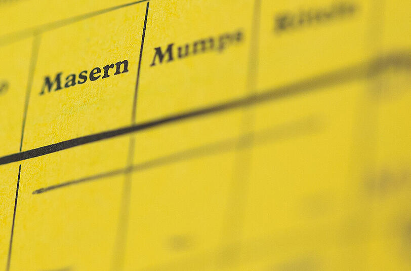 Ist das Masern-Feld im Impfausweis noch leer? Dann auf zum Hausarzt!