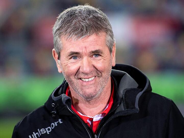 Hat derzeit viel Grund zum Lachen: Fortuna-Coach Friedhelm Funkel.