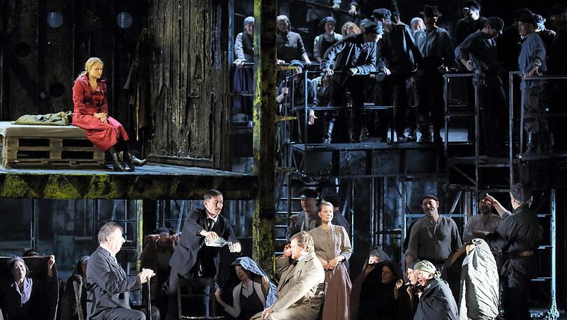 Dmitri Schostakowitschs Oper "Lady Macbeth von Mzensk" im Nationaltheater. Dmitri Schostakowitschs Oper "Lady Macbeth von Mzensk" im Nationaltheater.
