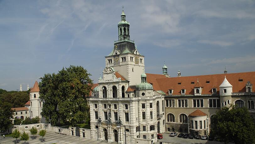 Außen eine Schau, innen ziemlich mau: Einige Säle im Ostflügel des Bayerischen Nationalmuseum sind schon lange geschlossen.
