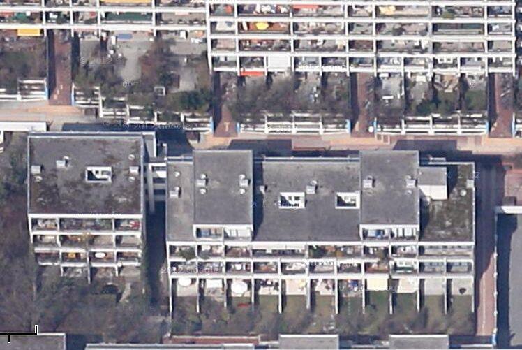 In der Conollystraße 31 wurde der Kranz niedergelegt.