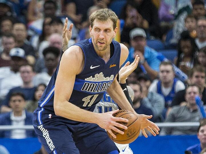 Dirk Nowitzki erzielte 15 Punkte für die Dallas Mavericks.