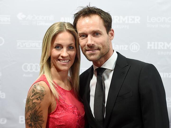 Sven Hannawald, früherer Skispringer, und seine Frau Melissa Hannawald. Foto: Tobias Hase/Archivbild