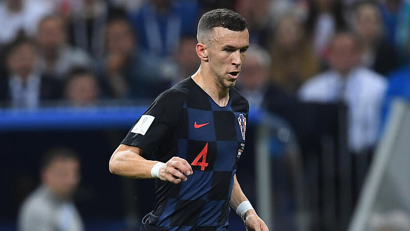 Ivan Peri&scaron;iæ (Kroatien): Der Vize-Weltmeister bereitete beim 3:0-Erfolg der Kroaten gegen Ungarn einen Treffer vor, scheiterte aber per Elfmeter an Leipzigs Torhüter Gulasci. Am Sonntag trennten sich die Kroaten um Peri&scaron;iæ und Wales 1:1. Damit bleibt Kroatien mit 14 Punkten der Tabellenführer in der Gruppe E.