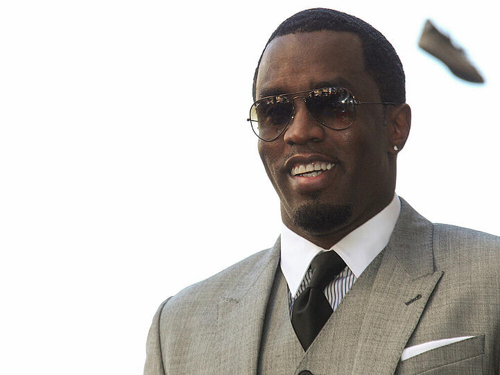 Sean Combs kann wieder lachen: Er kommt nach seiner Festnahme ungeschoren davon