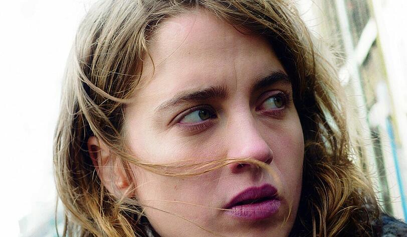 Die Ärztin Jenny (Adele Haenel) wird von Schuldgefühlen geplagt.
