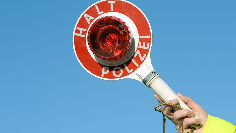 Da er vor einer Polizeikontrolle flüchten wollte, sprang ein 46-jähriger Mann in die Donau und starb.