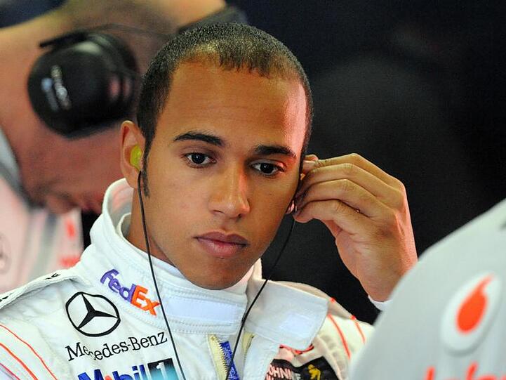 Gut gestartet, dann warf ihn eine kleine Kollision zurück: Lewis Hamilton.