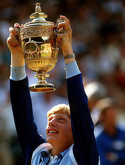 Vor 30 Jahren gewinnt der damals 17-jährige Boris Becker in Wimbledon. Ein Ereignis, das den Profisport verändert. Und sein Leben. Boris heute, Boris damals - die besten Bilder.