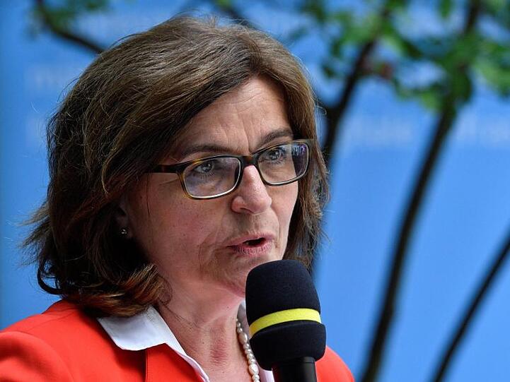 "Die kommunalen Haushalte werden am Ende des Jahres so hohe Einbußen erleiden, wie wir sie noch nicht erlebt haben", sagt die stellvertretende Hauptgeschäftsführerin des Deutschen Städtetages, Verena Göppert.