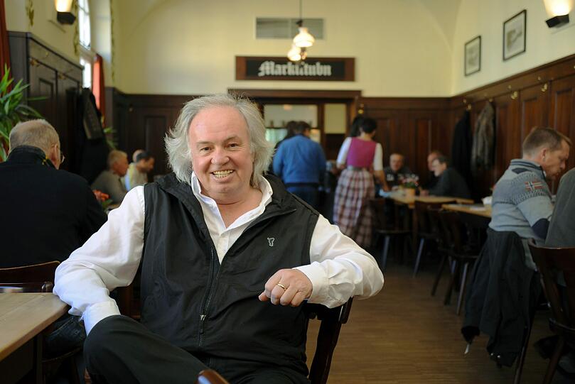 Er mag Orte, an denen noch richtig gearbeitet wird. Und Wirtshäuser, die noch originär bayerisch sind. Deshalb geht Franz Xaver Bogner gerne in die Gaststätte Großmarkthalle.