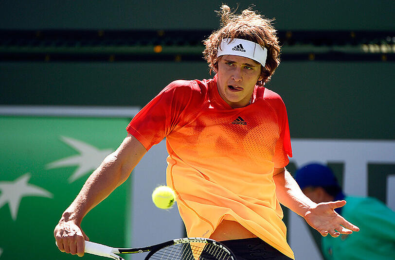 Alexander Zverev setzt sich gegen den Franzosen Gilles Simon durch. Nun wartet Rafael Nadal.