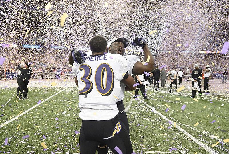 Die Footballer der Baltimore Ravens haben in New Orleans den Super Bowl gewonnen - und feiern ihren Sieg ausgiebig.