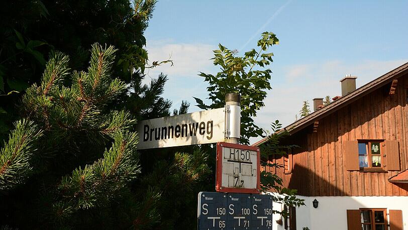 Neumarkt St. Veit: Hier ging ein 23-jähriger unvermittelt auf Mutter und Tochter los. Neumarkt St. Veit: Hier ging ein 23-jähriger unvermittelt auf Mutter und Tochter los.