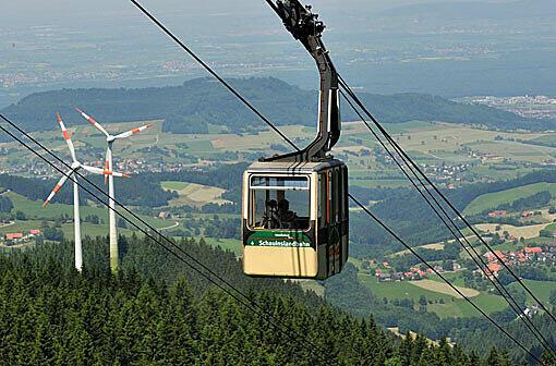 Symbolbild: Bekommt Passau, wie hier Freiburg, auch eine Seilbahn?