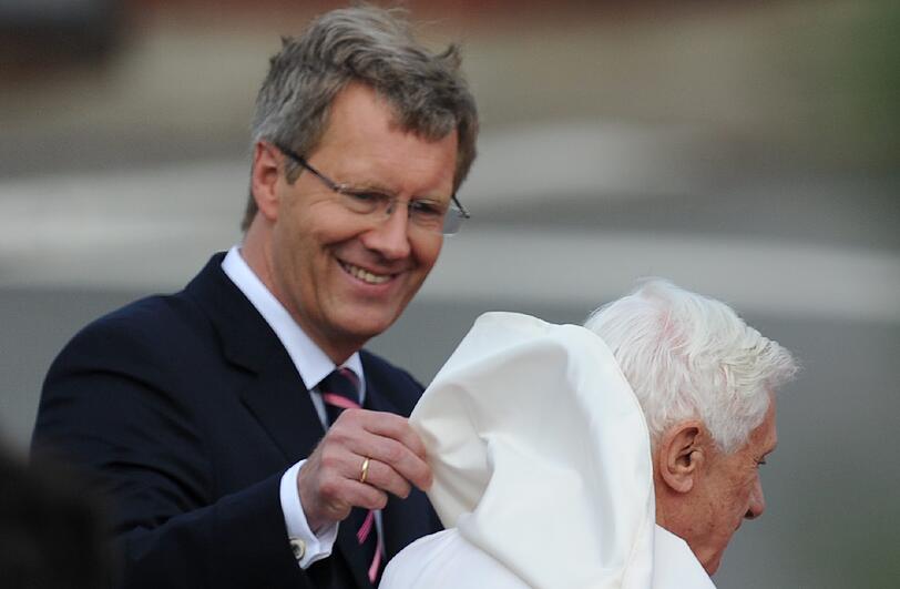 Papst Benedikt XVI. ist zu seinem ersten offiziellen Staatsbesuch in Deutschland eingetroffen.