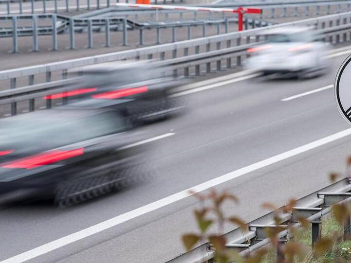 Straßenverkehr. Foto: Sebastian Gollnow/Archiv