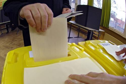 Hoffentlich klappt der Urnengang besser als die Briefwahl.