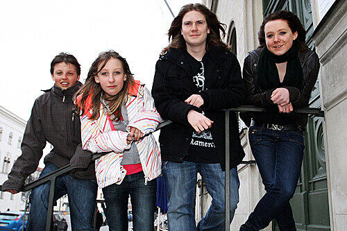 &bdquo;Teenager? Ne, das klingt so alt&ldquo;: Felix, Pauline, Christoph und Lisa.