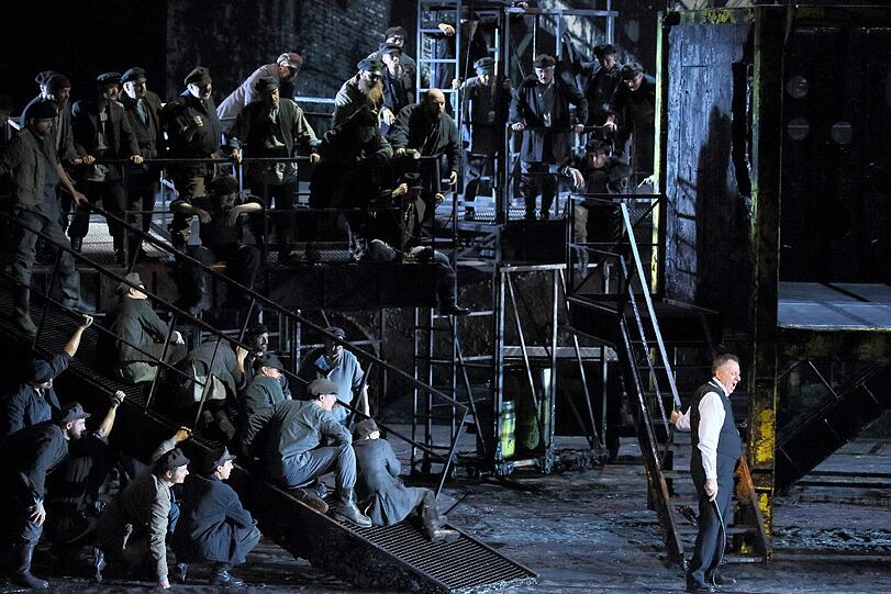 Dmitri Schostakowitschs Oper "Lady Macbeth von Mzensk" im Nationaltheater.