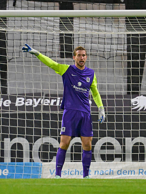 Hat seinen Vertrag verlängert: TSV-1860-Keeper Marco Hiller.