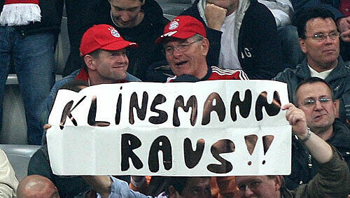 Klinsmann-Raus-Plakat: Doch wer könnte übernehmen? Klinsmann-Raus-Plakat: Doch wer könnte übernehmen?