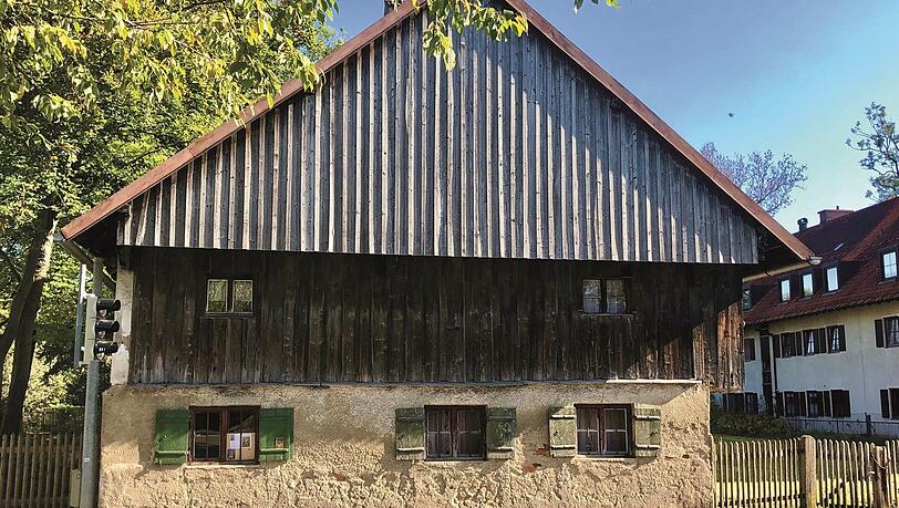 Ein Bauernhof aus der Zeit Mozarts: Der Derzbachhof an der Forstenrieder Allee ist 270 Jahre alt. Ein Bauernhof aus der Zeit Mozarts: Der Derzbachhof an der Forstenrieder Allee ist 270 Jahre alt.