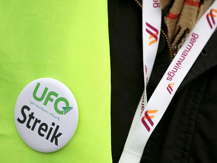 Die Gewerkschaft Ufo hat letzte Vorbereitungen getroffen, um an diesem Dienstag mit der Urabstimmung über Streiks bei der Lufthansatochter Eurowings zu beginnen.