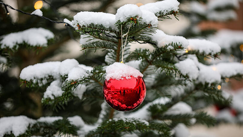 Das Wetter im Dezember soll eher zu nass sein. Schnee ist dabei nicht ausgeschlossen. Das Wetter im Dezember soll eher zu nass sein. Schnee ist dabei nicht ausgeschlossen.