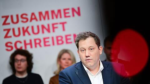 SPD-Chef Klingbeil sagt, das liberale Zeitalter gehe zu Ende.