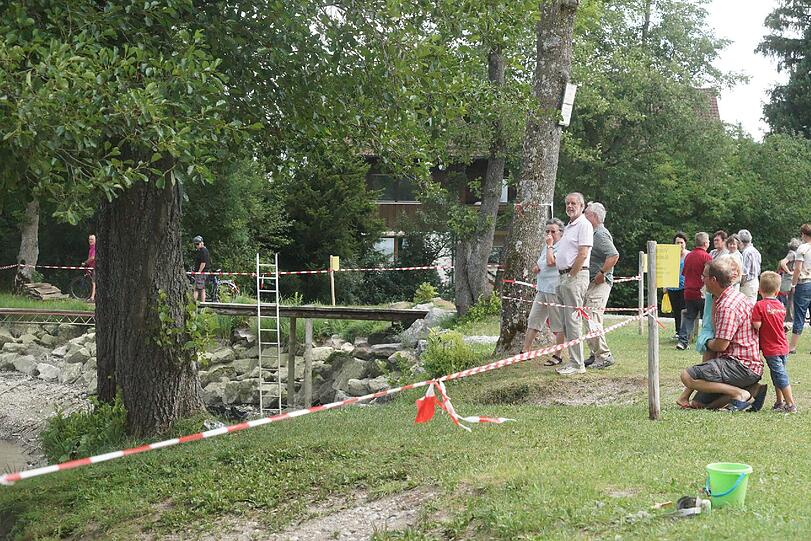 Wo ist Schnappschildkröte "Lotti"? Bilder von der großen Such-Aktion.