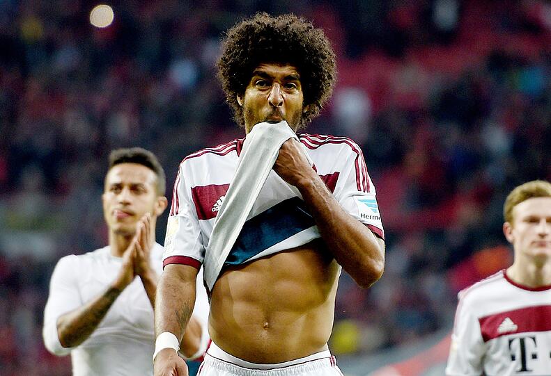 DANTE - NOTE 4 - Der zweite Brasilianer, der brasilianisch-spanischen Dreierkette. Weil Benatia und Boateng (in München geblieben) geschont wurden, durfte Dante ran. Ein Vorbild an Einsatz, gute Grätsche gegen Bellarabi (17.). Als Martínez draußen war, wurde er Chef der Dreierkette. Sah Gelb (68.).