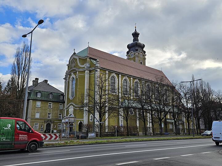St. Theresia an der Landshuter Allee.