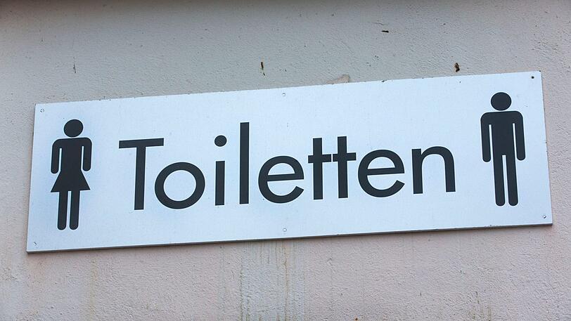 Ein Toilettenschild mit Männlein und Weiblein. Doch Unisex-Toiletten sind in Dieter Reiters Vorstoß nicht enthalten.