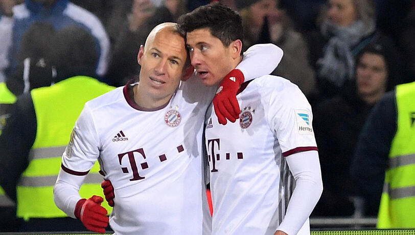 "Danke, Robert" - Arjen Robben und Bayern-Torjäger vom Dienst, Robert Lewandowski (rechts). "Danke, Robert" - Arjen Robben und Bayern-Torjäger vom Dienst, Robert Lewandowski (rechts).