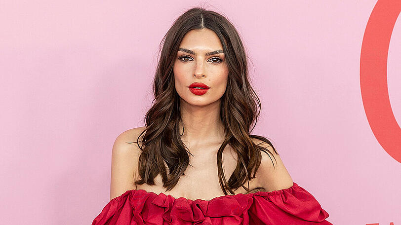 Emily Ratajkowski ist stolz auf ihren Babybauch.