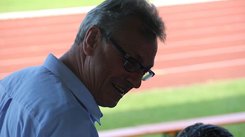 Präsident Schneider war zufrieden mit dem Auftreten der Löwen gegen den FC Basel.