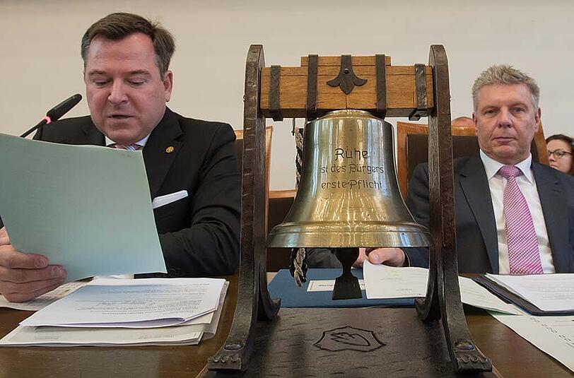 Auch Münchens Oberbürgermeister Dieter Reiter (r., SPD) und sein Stellvertreter Josef Schmid (l., CSU) werden wieder bei der Vollversammlung des Stadtrats am Mittwoch anwesend sein. (Archivbild)