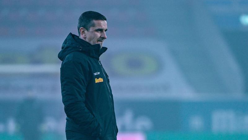 Trainer Mersad Selimbegovic von Regensburg.