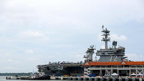 Mehrere US-Medien berichten, dass der Flugzeugtr&auml;ger auf dem Weg in den Nahen Osten sei (Archivbild).