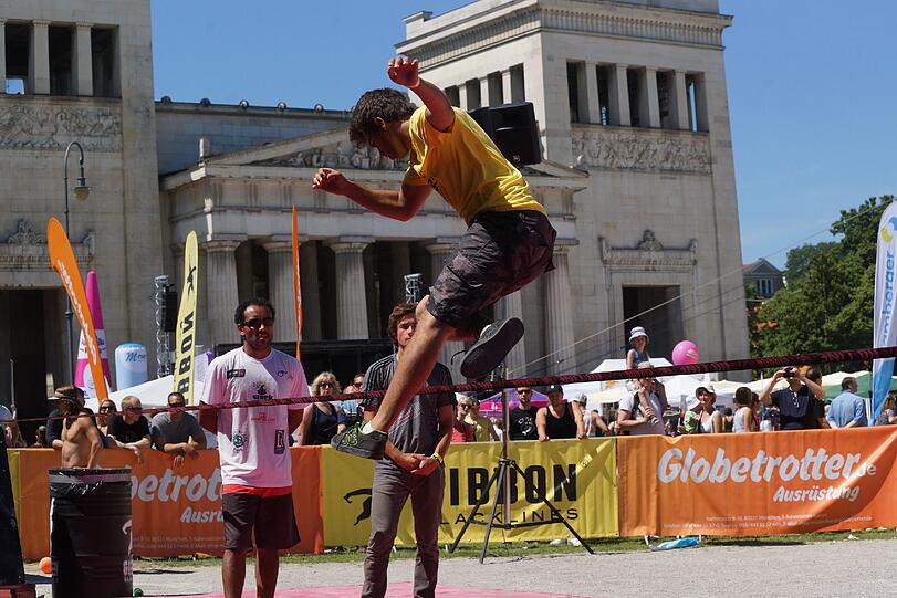 Rund 70 Sportarten konnten die Besucher beim Festival am Könisgplatz ausprobieren.