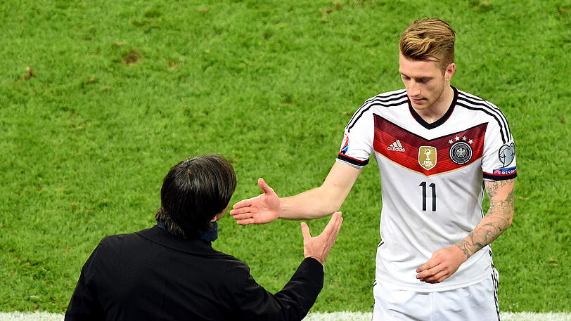 Marco Reus (28, Borussia Dortmund, 29/9):Man wagt kaum, es laut auszusprechen, weil ja doch noch etwas passieren könnte. Aber, tatsächlich: Marco Reus, der ewige Pechvogel, wird in Russland seine erste WM für Deutschland spielen. Mit guter Aussicht auf einen Stammplatz - weil Reus fit ist, hielt Löw sogar Leroy Sane für verzichtbar.