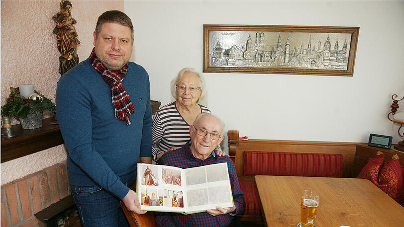 Michael Mühlenhoff (l.) hat Hans Maurus (hier mit seiner Ehefrau Georgine Maurus) auf der Reise begleitet.