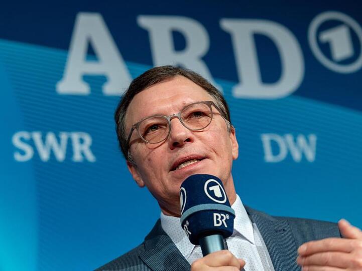Volker Herres kündigt ein eigenständiges Streaming-Angebot an.