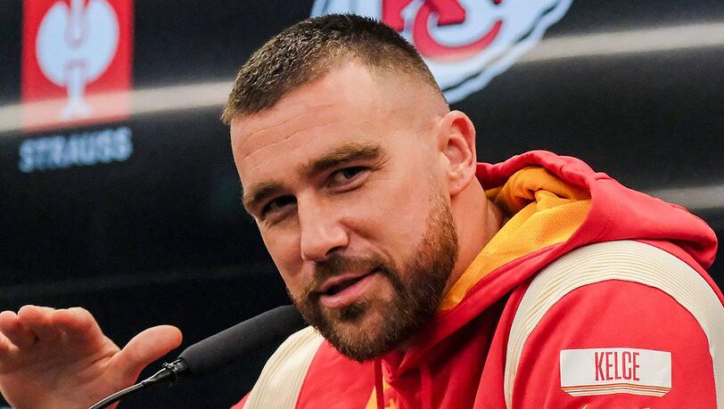 Travis Kelce während der Pressekonferenz der Kansas City Chiefs in Frankfurt.