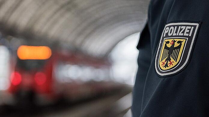 Die Bundespolizei hat einen 27-Jährigen festgenommen. (Symbolbild)