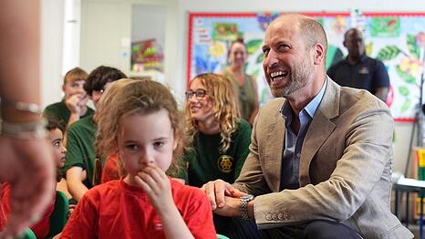 Prinz William w&auml;hrend seines Termins an der London Welsh School.