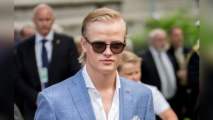 Marius Borg Høiby ist zu einer Haftstrafe von vier Jahren verurteilt worden. Das Urteil ist jedoch noch nicht rechtskräftig. Marius Borg Høiby ist zu einer Haftstrafe von vier Jahren verurteilt worden. Das Urteil ist jedoch noch nicht rechtskräftig.