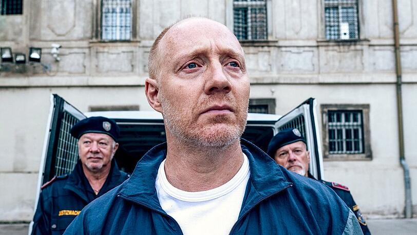 Im neuen "Tatort: Alles was Recht ist" hat Inkasso-Heinzi alias Simon Schwarz erneut einen Auftritt.