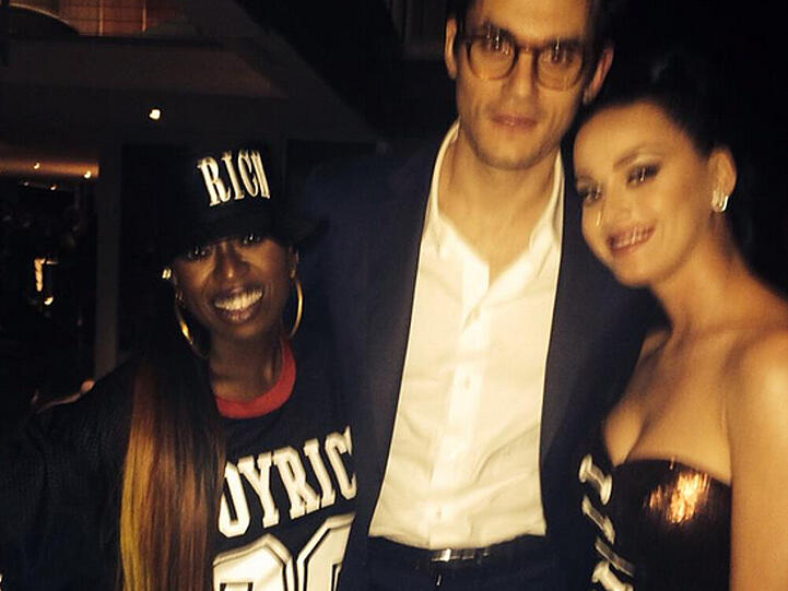 Auf einer Superbowl-Afterparty feierte Missy Elliott mit John Mayer und Katy Perry